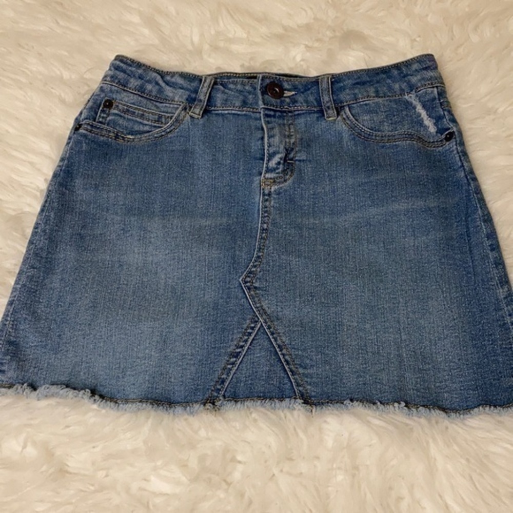 Lucky Brand raw edge blue Jean skirt Sz 12R